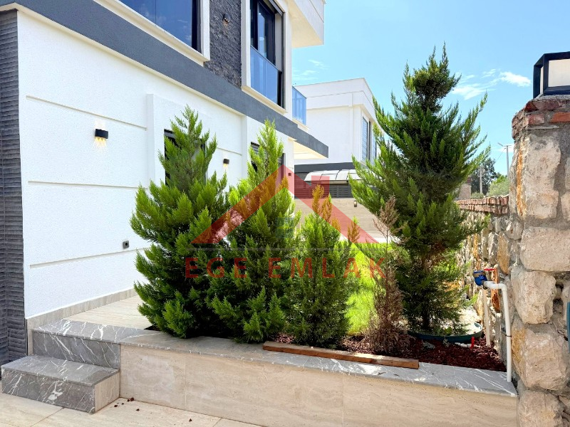 Didim'de Satılık 3+1 Yazlık Villa