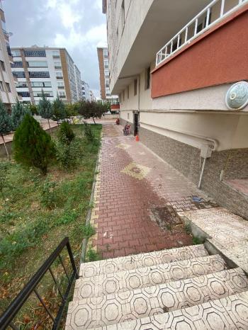 GÜVENAY - ÇORUM BUHARAEVLER MAH. 5. CADE ARKASI KİRALIK DAİRE