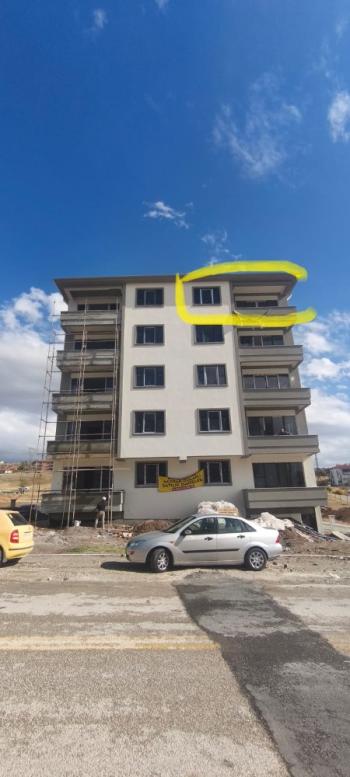 GÜVENAY - ÇORUM BAHÇELİEVLER YAVRUTURNA ORTAOKULU CİVARI 2+1 SATILIK SIFIR DAİRE