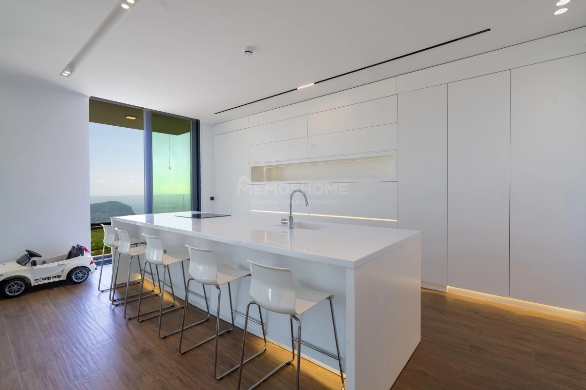 Luksusvilla med havutsikt