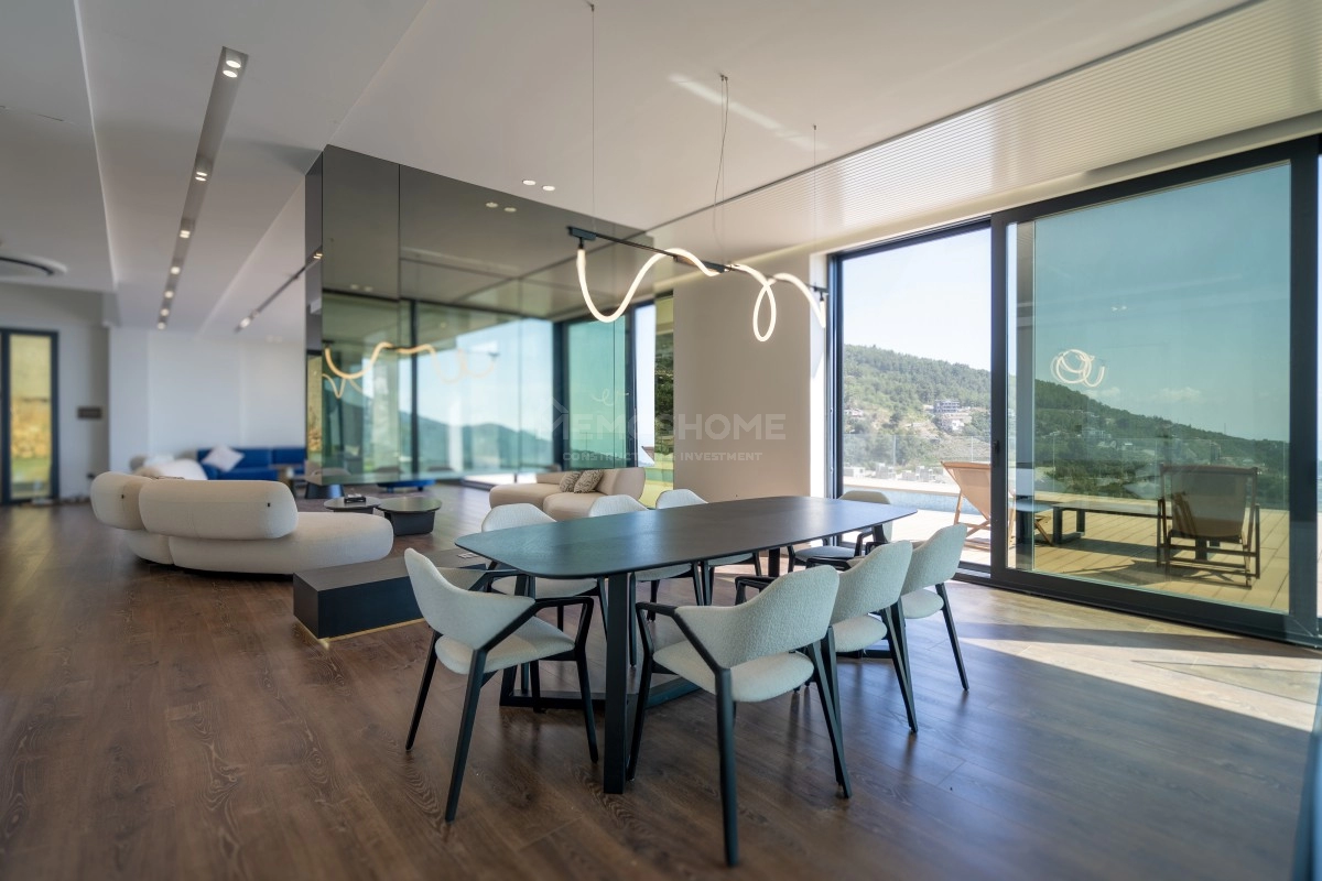 Luksusvilla med havutsikt