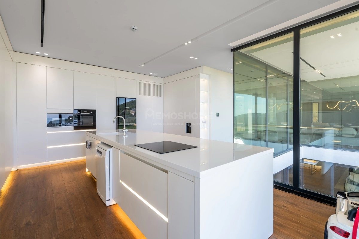 Luksusvilla med havutsikt