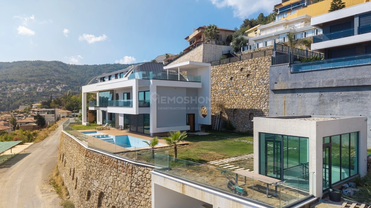 Luksusvilla med havutsikt