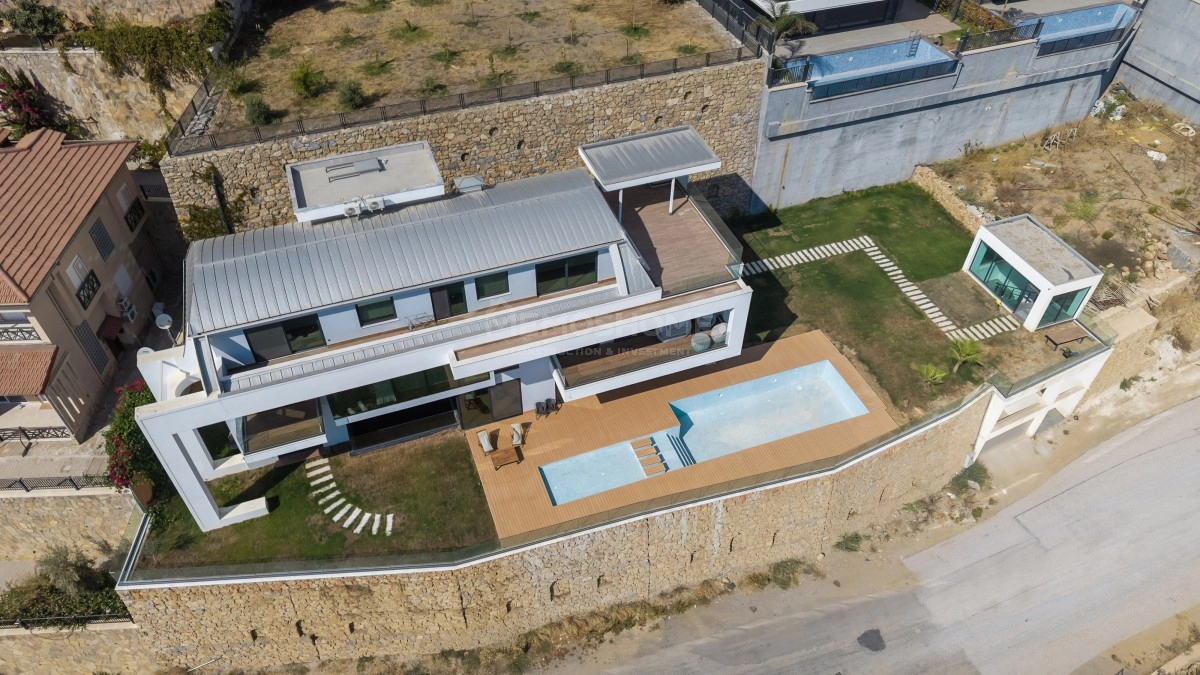 Luksusvilla med havutsikt