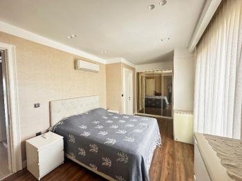 Evka3'te Bornova Koleji Yakını, LÜKS Daireler