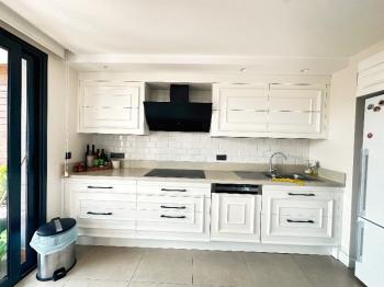 Evka3'te Bornova Koleji Yakını, LÜKS Daireler