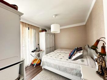 Evka3'te Bornova Koleji Yakını, LÜKS Daireler