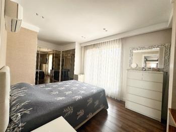 Evka3'te Bornova Koleji Yakını, LÜKS Daireler