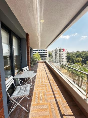 Evka3'te Bornova Koleji Yakını, LÜKS Daireler