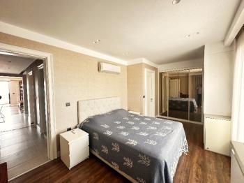 Evka3'te Bornova Koleji Yakını, LÜKS Daireler