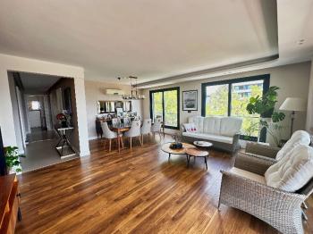 Evka3'te Bornova Koleji Yakını, LÜKS Daireler