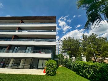 Evka3'te Bornova Koleji Yakını, LÜKS Daireler