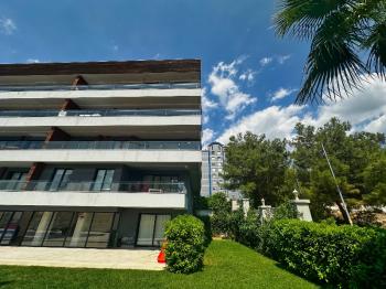 Evka3'te Bornova Koleji Yakını, LÜKS Daireler