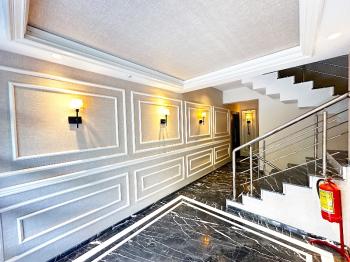 Evka3'te Bornova Koleji Yakını, LÜKS Daireler