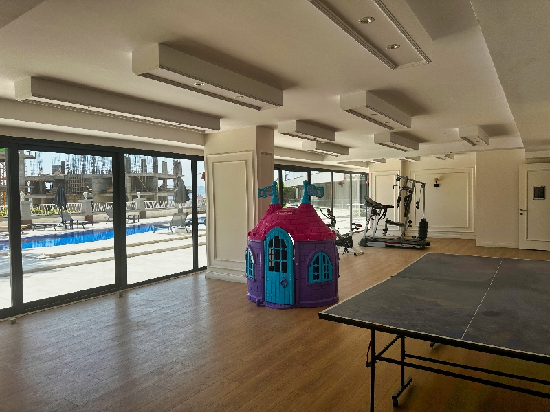 Evka3'te Bornova Koleji Yakını, LÜKS Daireler