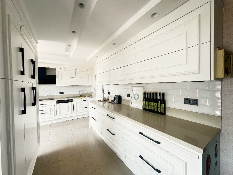 Evka3'te Bornova Koleji Yakını, LÜKS Daireler