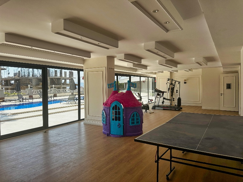 Evka3'te Bornova Koleji Yakını, LÜKS Daireler