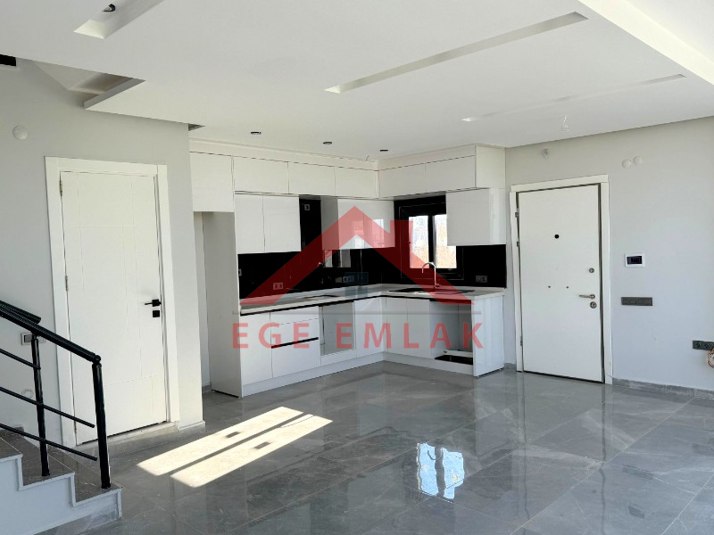 Didim'de Satılık 3+1 Deniz Manzaralı Villa
