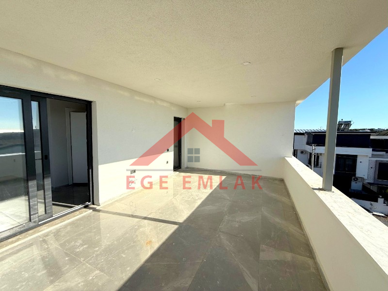 Didim'de Satılık 3+1 Deniz Manzaralı Villa