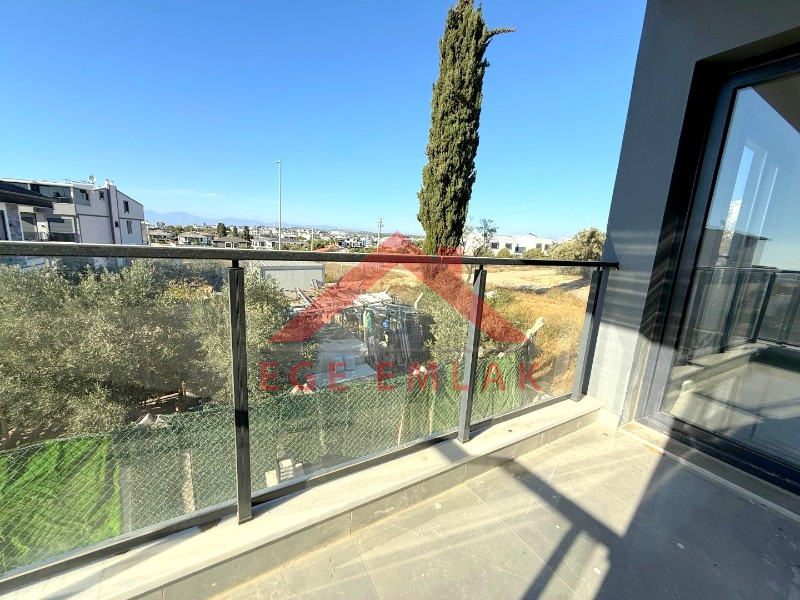 Didim'de Satılık 3+1 Deniz Manzaralı Villa