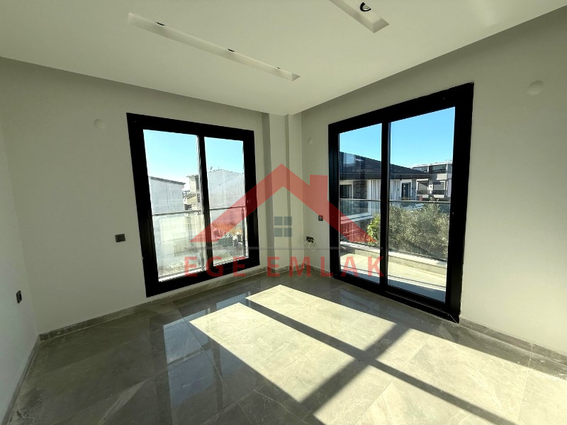Didim'de Satılık 3+1 Deniz Manzaralı Villa