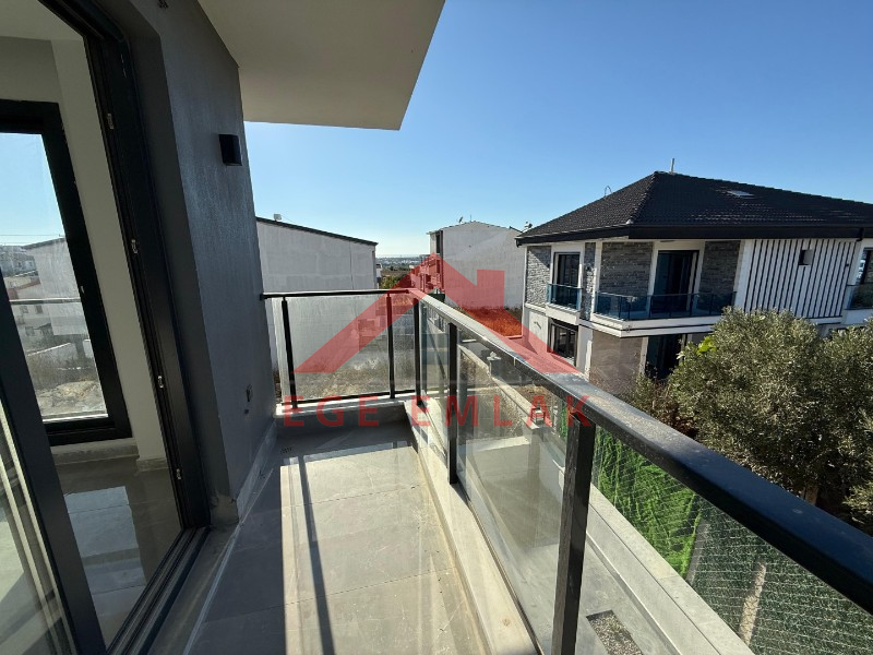 Didim'de Satılık 3+1 Deniz Manzaralı Villa