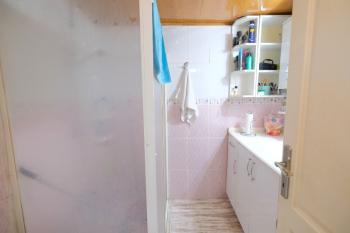 KARABAĞLAR YENİ METRO YAKINI DAİRE FİYATINA 3 KATLI BİNA