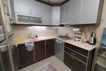 KARABAĞLAR YENİ METRO YAKINI DAİRE FİYATINA 3 KATLI BİNA