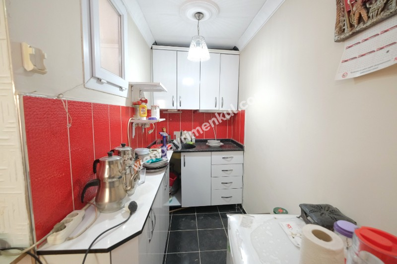 KARABAĞLAR YENİ METRO YAKINI DAİRE FİYATINA 3 KATLI BİNA