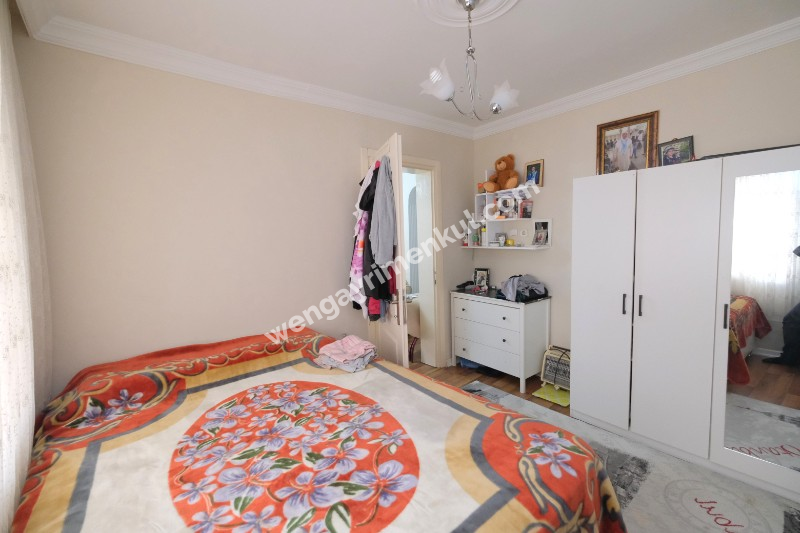 KARABAĞLAR YENİ METRO YAKINI DAİRE FİYATINA 3 KATLI BİNA