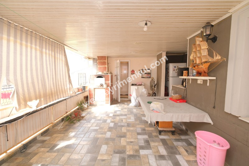 KARABAĞLAR YENİ METRO YAKINI DAİRE FİYATINA 3 KATLI BİNA