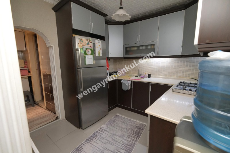 KARABAĞLAR YENİ METRO YAKINI DAİRE FİYATINA 3 KATLI BİNA