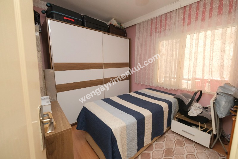 KARABAĞLAR YENİ METRO YAKINI DAİRE FİYATINA 3 KATLI BİNA