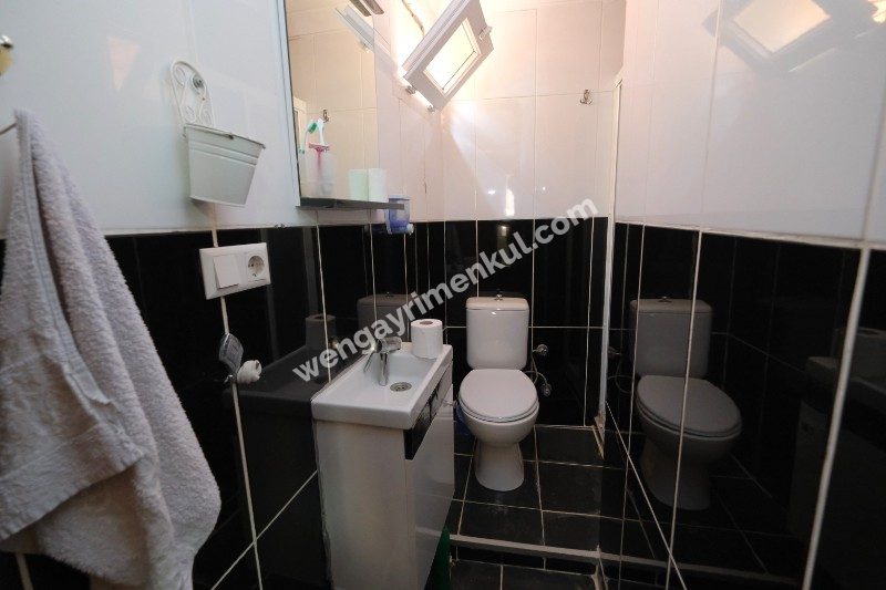 KARABAĞLAR YENİ METRO YAKINI DAİRE FİYATINA 3 KATLI BİNA