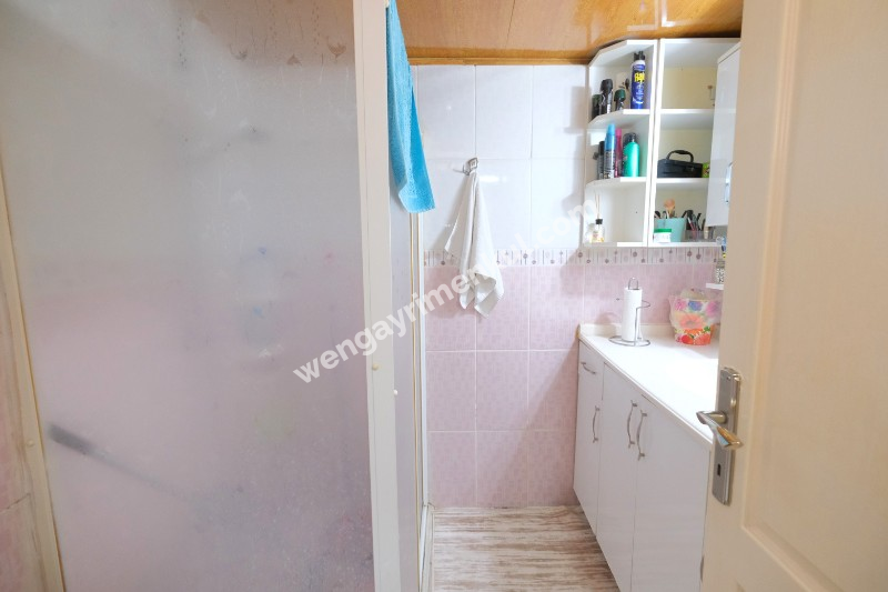 KARABAĞLAR YENİ METRO YAKINI DAİRE FİYATINA 3 KATLI BİNA