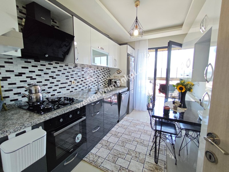 KARABAĞLAR GÜNALTAY MAHALLESİNDE LUX 2+1 ŞEHİR MANZARALI FERAH DAİRE