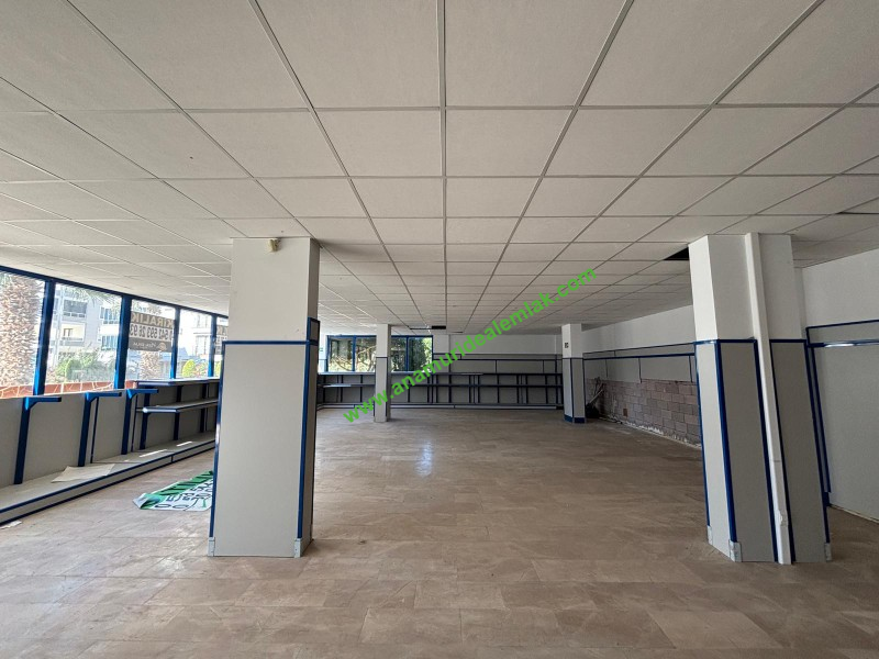 İSKELE'DE YATIRIMLIK 230 M2 SATILIK İŞYERİ
