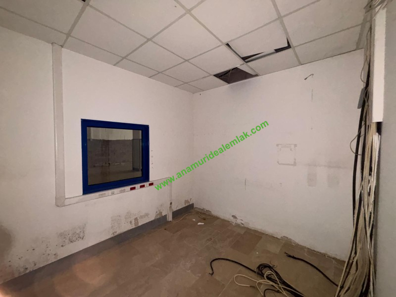 İSKELE'DE YATIRIMLIK 230 M2 SATILIK İŞYERİ