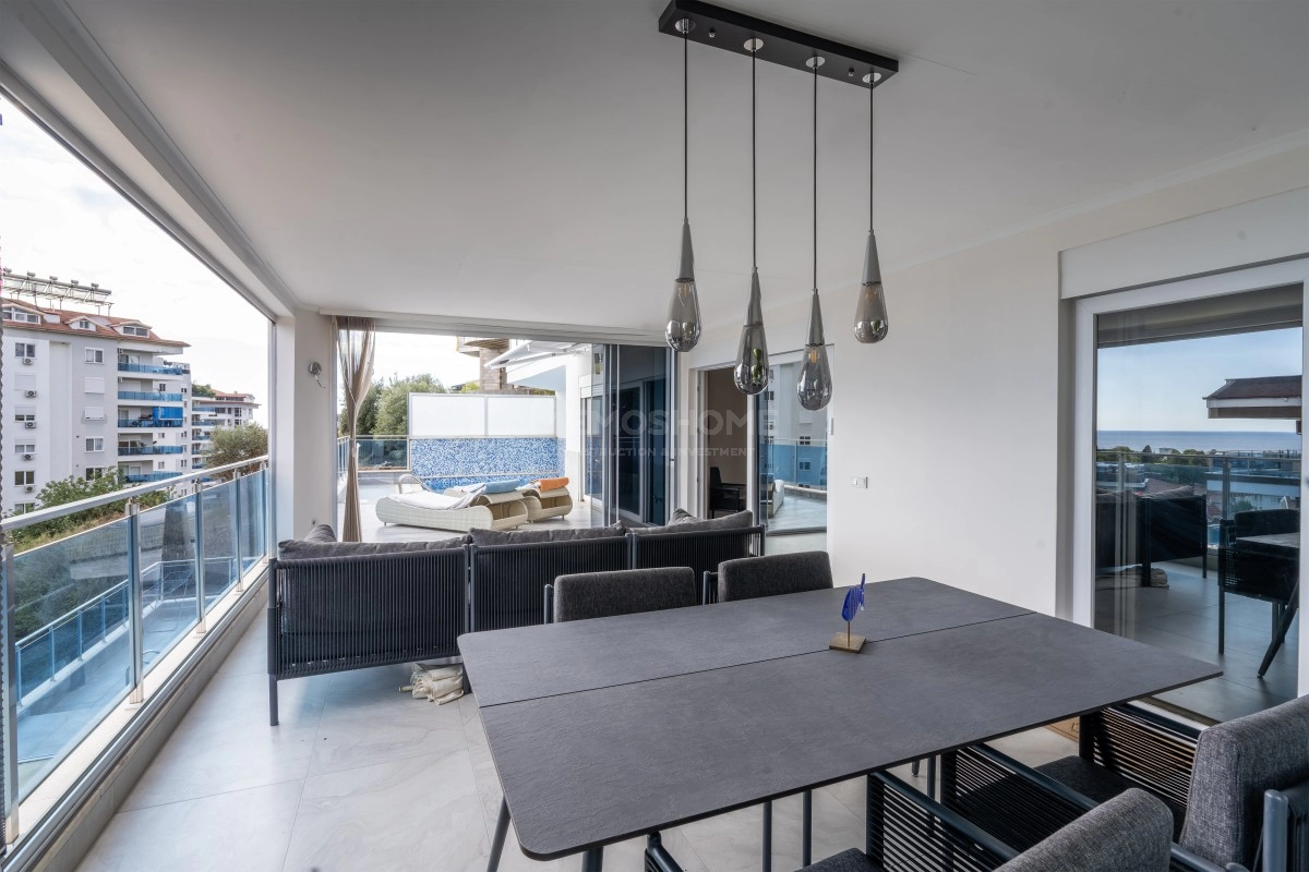 Deniz Manzaralı Lüks Cikcilli Villa