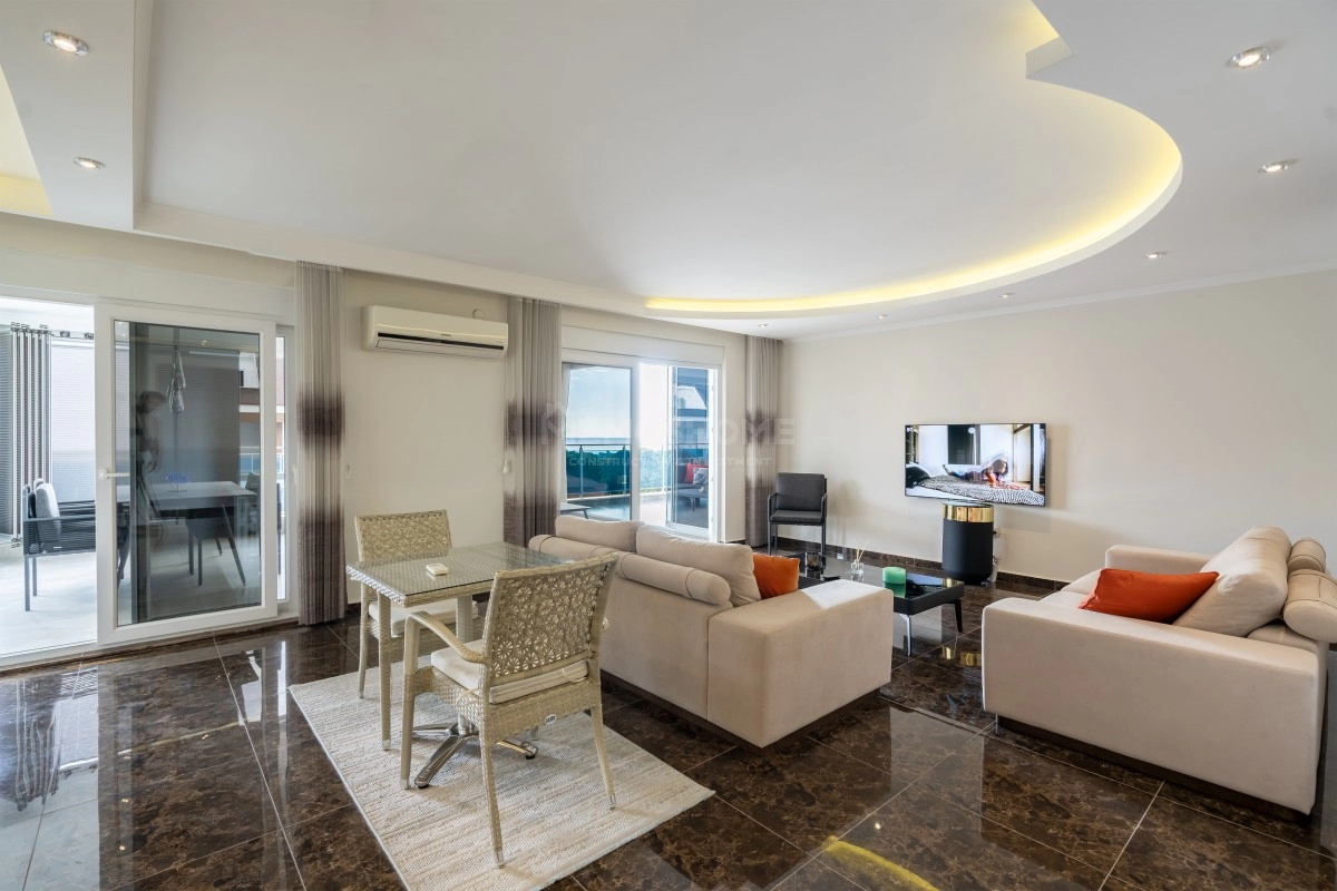 Deniz Manzaralı Lüks Cikcilli Villa