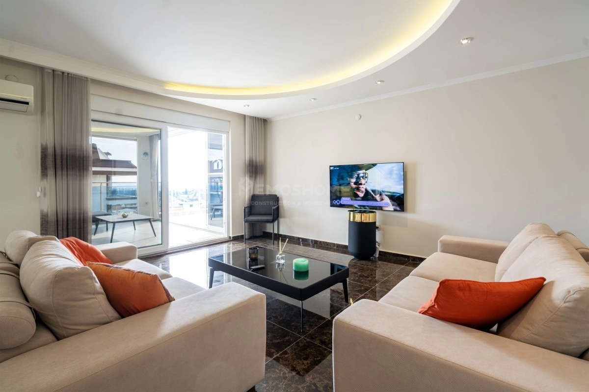 Deniz Manzaralı Lüks Cikcilli Villa