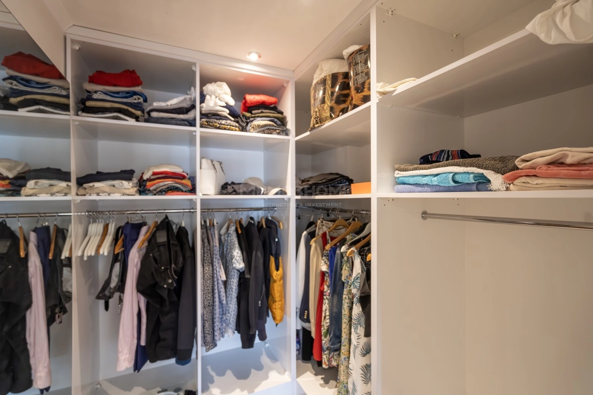 Deniz Manzaralı Lüks Cikcilli Villa