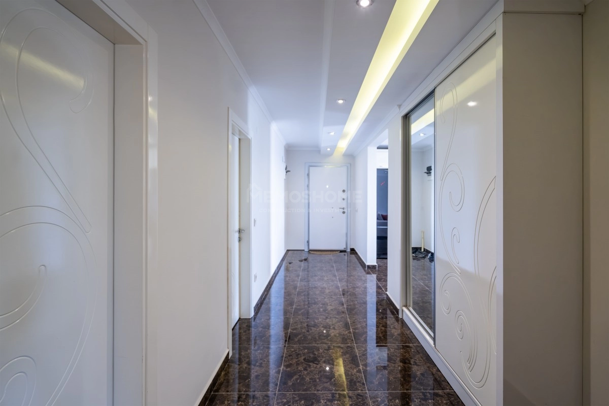 Deniz Manzaralı Lüks Cikcilli Villa