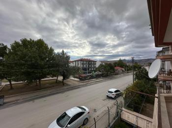 AFYON ÜÇOK EMLAKTAN MAREŞAL F ÇAKMAK MAH SATILIK 3+1 125M² ARAKAT DAİRE