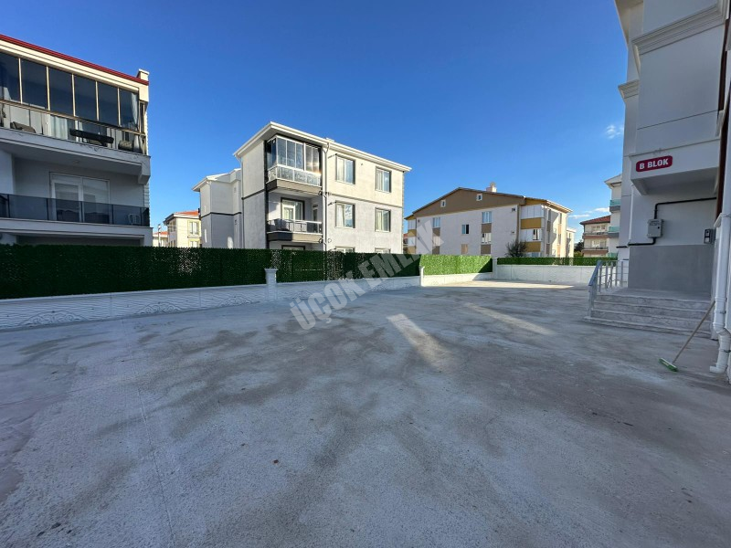 AFYON ÜÇOK EMLAKTAN KANLICA MAH SATILIK SIFIR 3+1 LÜX DAİRELER