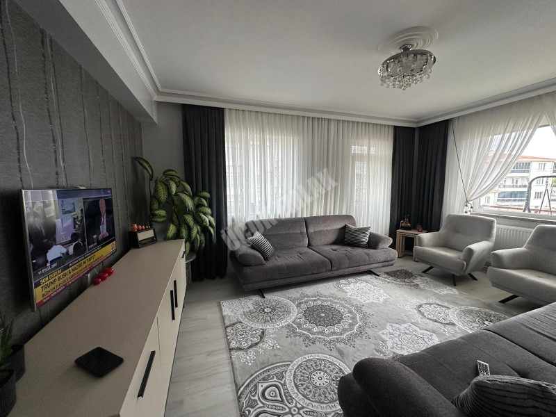 AFYON ÜÇOK EMLAKTAN MAREŞAL F ÇAKMAK MAH SATILIK 3+1 125M² ARAKAT DAİRE