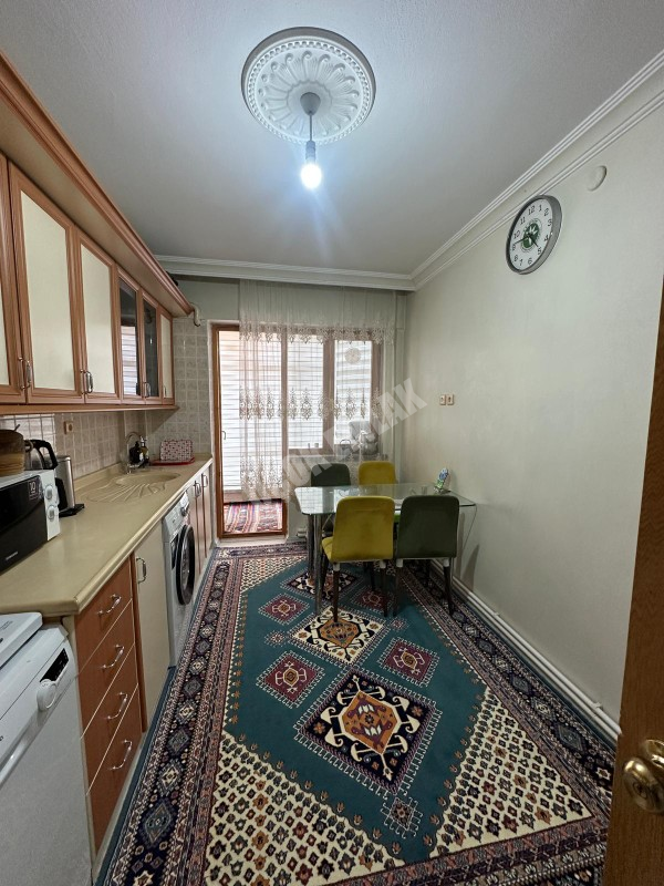 AFYON ÜÇOK EMLAKTAN MAREŞAL F ÇAKMAK MAH SATILIK 3+1 125M² ARAKAT DAİRE