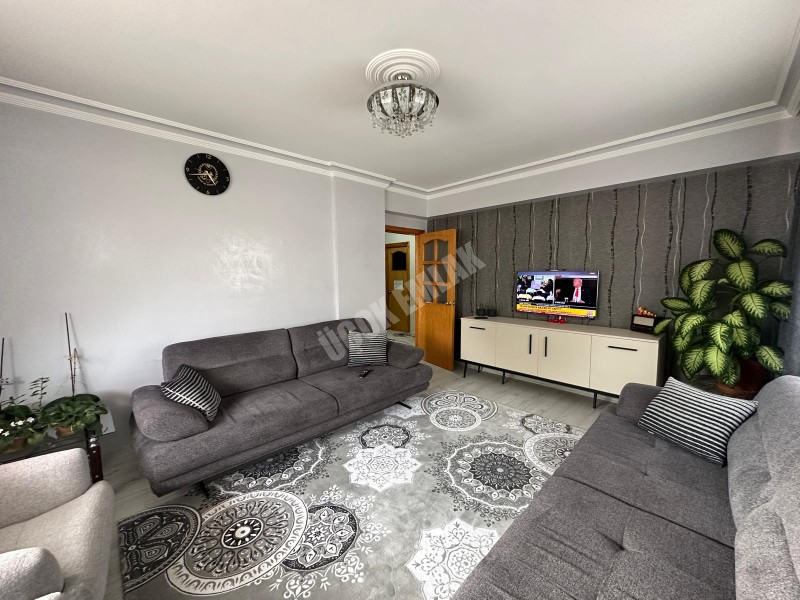 AFYON ÜÇOK EMLAKTAN MAREŞAL F ÇAKMAK MAH SATILIK 3+1 125M² ARAKAT DAİRE