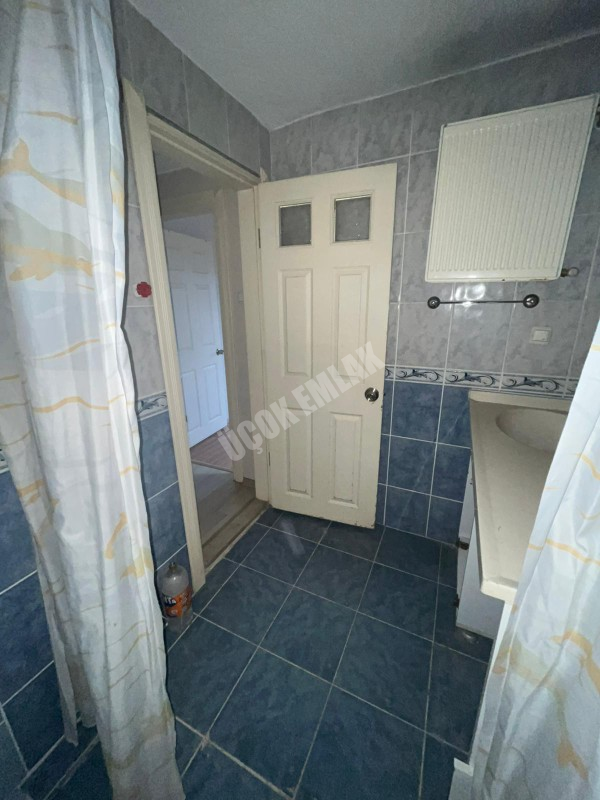 AFYON ÜÇOK EMLAKTAN ESENTEPE MAH SATILIK 3+1 3 KAT DAİRE