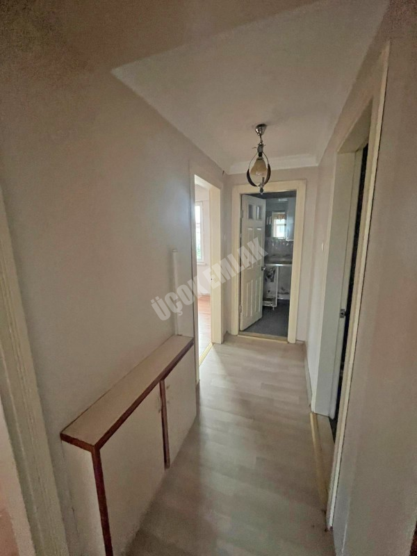 AFYON ÜÇOK EMLAKTAN ESENTEPE MAH SATILIK 3+1 3 KAT DAİRE